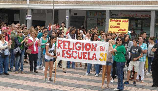 Protesta de profesores de Religión. Foto: Juan Carlos Castro. Las Provincias. 
