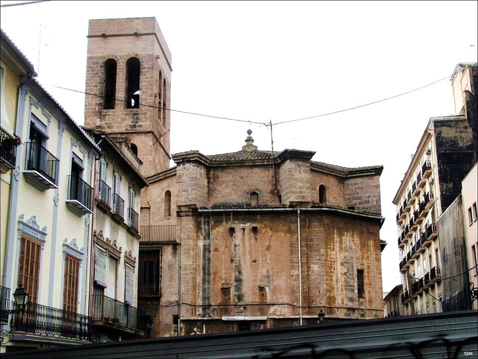 Fachada de la Iglesia del Salvador de Valencia.