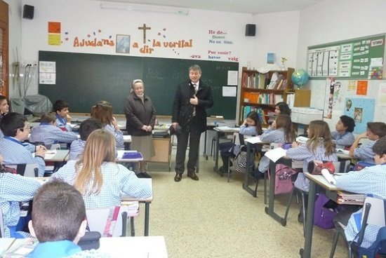 Aula de una escuela católica catalana