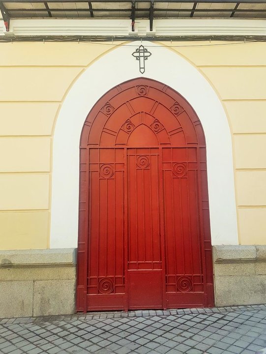 Puerta de la capilla. 
